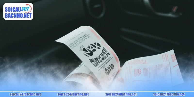 Website hỗ trợ người dùng liên hệ qua nhiều phương thức